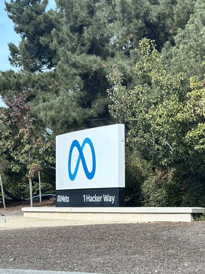 Meta sign