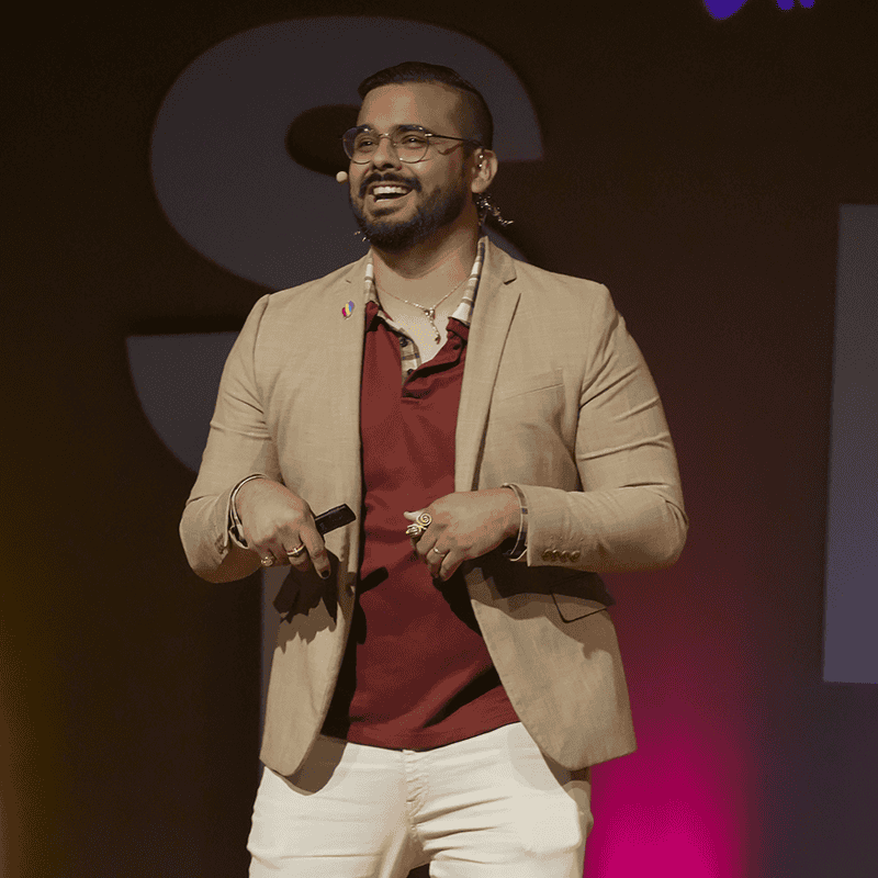 Shawn Quintero speaking at smwl26